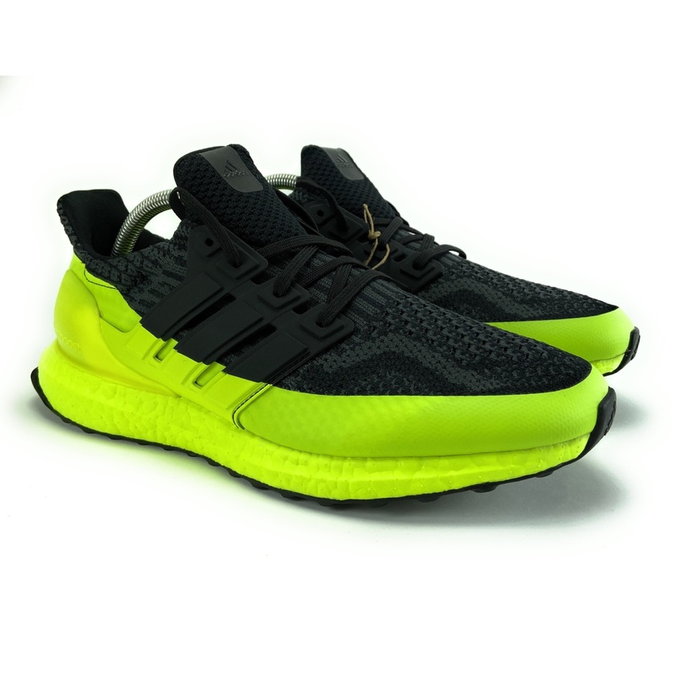 Adidas Men's Ultraboost 5.0 DNA Black Yellow Carbon Running Shoes Sizes 8.5-11